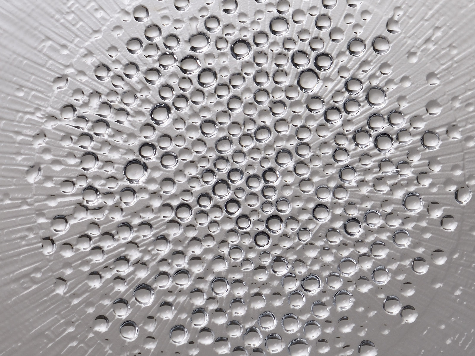 zoom in on skincare acids: glycolic and salicylic