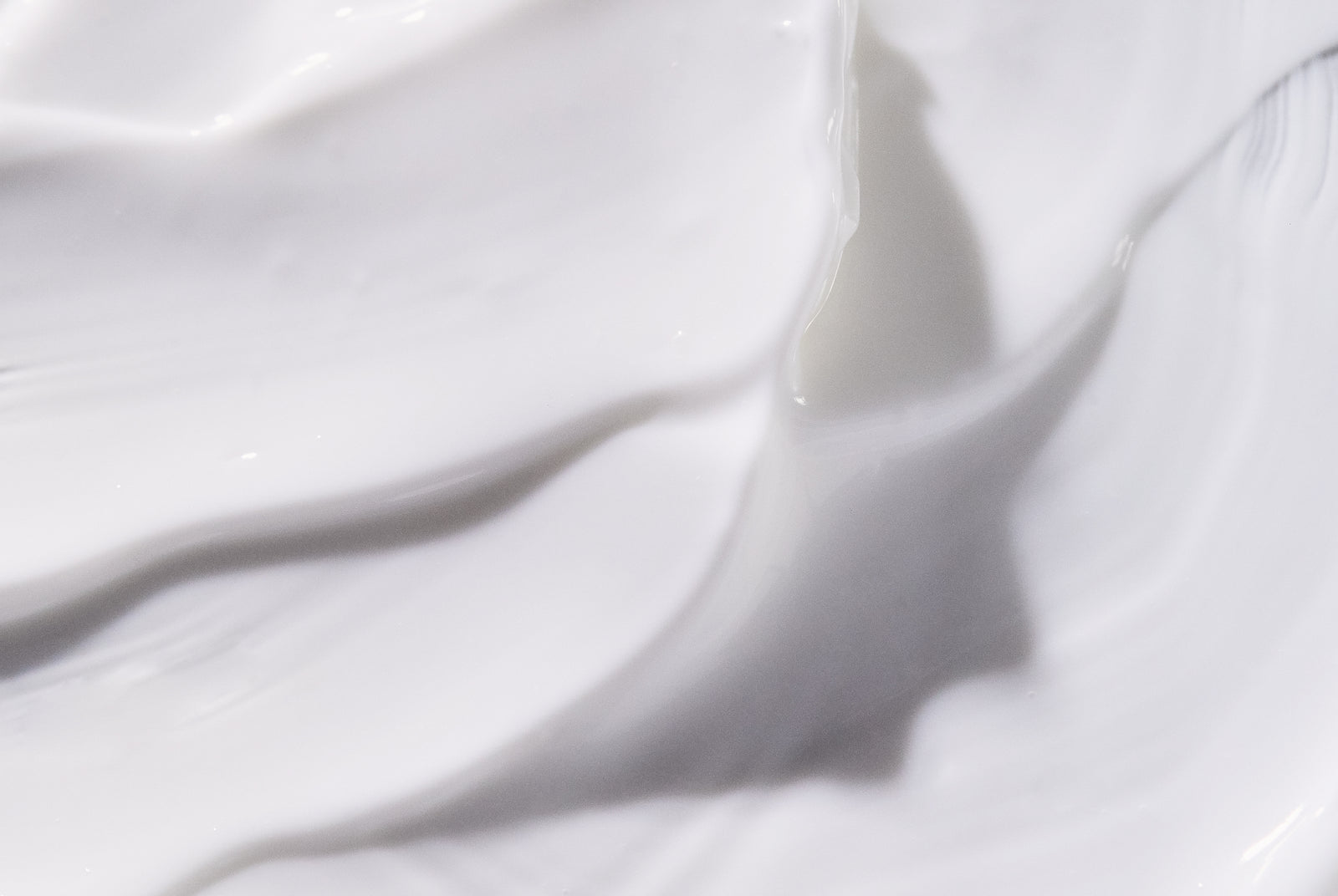 Skin Hydration 101: The Correct Way to Use Body Lotion